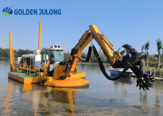 JULONG Amphibious Dredger Equipped With Bucket And Suction Pump 6.5 M Dredging Depth