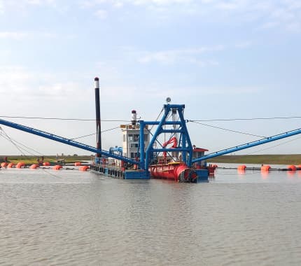 JLCSD500 Dredger Works in The Latest Artificial Lake in Asia