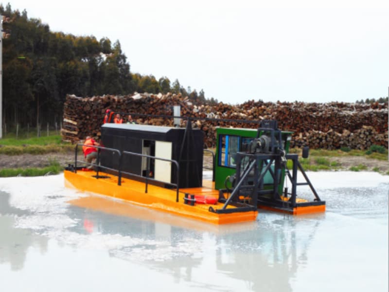 Hydraulic Propelled Auger Head Suction Dredger for River Lake Pond Dredging