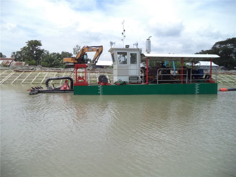 Portable Hydraulic Auger Head Suction Dredger with Submersible Pump for Pond River Dredging