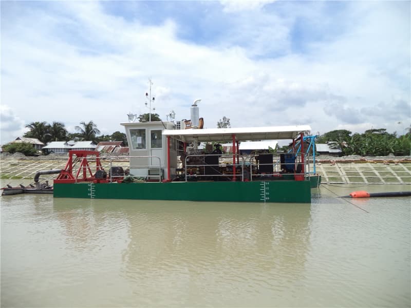 Portable Hydraulic Auger Head Suction Dredger with Submersible Pump for Pond River Dredging