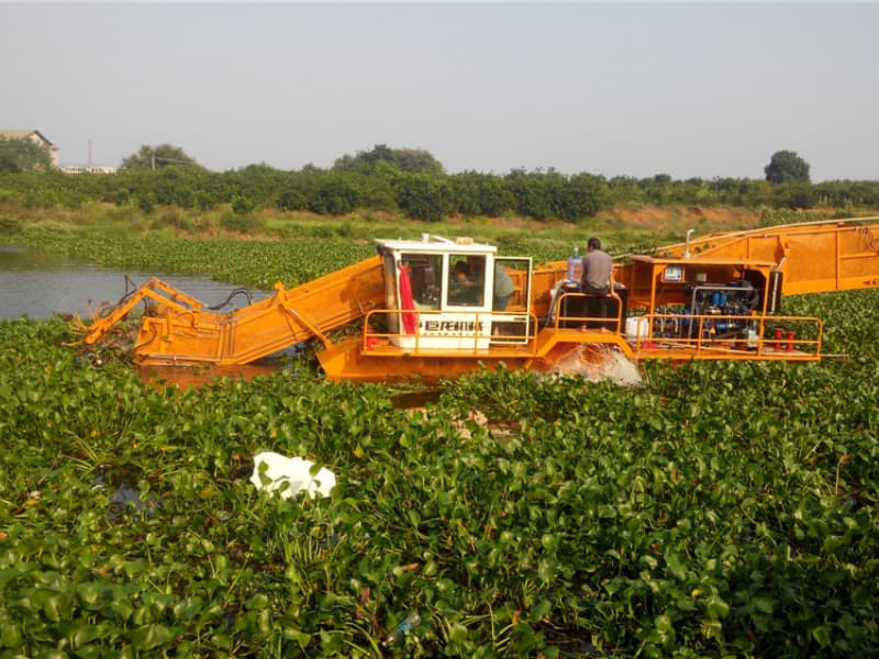 Automatic Water Cleaning Ship/ Aquatic Weed Harvester/Trash Skimmer Boat
