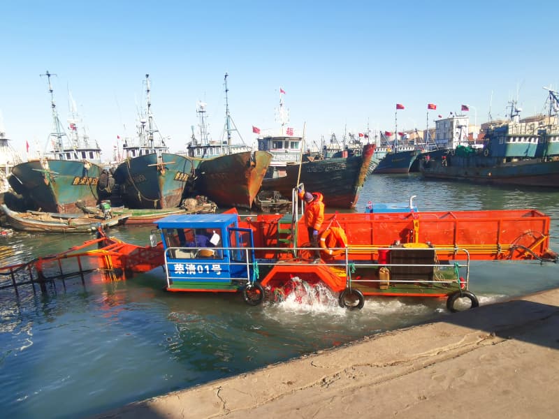 Automatic Water Cleaning Ship/ Aquatic Weed Harvester/Trash Skimmer Boat