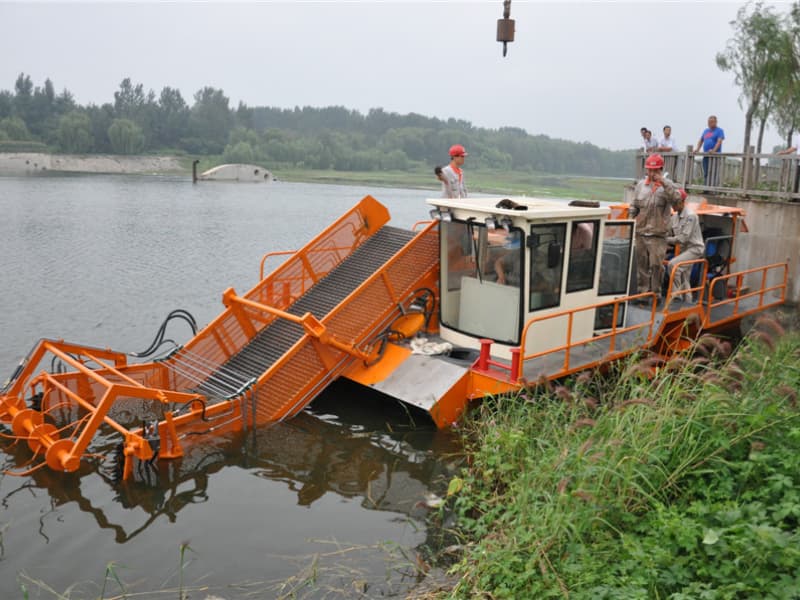 Automatic Water Cleaning Ship/ Aquatic Weed Harvester/Trash Skimmer Boat