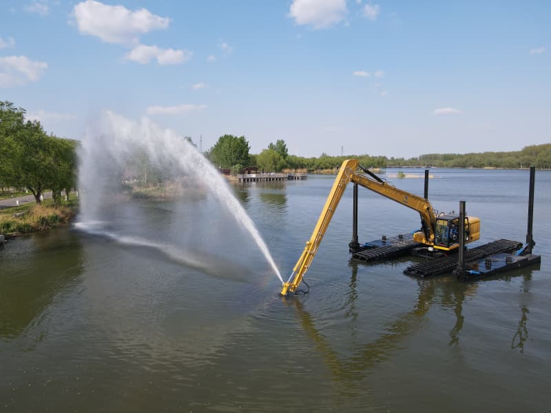 5-40T Amphibious Dredging Excavator for River Lake Port Dredging