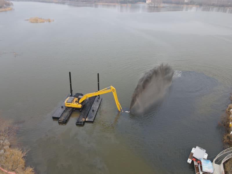 5-40T Amphibious Dredging Excavator for River Lake Port Dredging